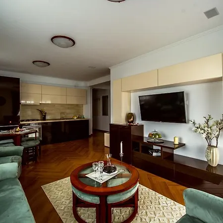 Myosotis مامايا